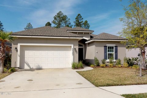 House in Fernandina Beach, Florida 3 bedrooms, 158.58 sq.m. № 832175 - photo 1