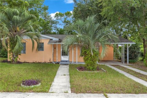 Villa ou maison à Deltona, Floride 2 chambres, 75.44 m2 № 2329911