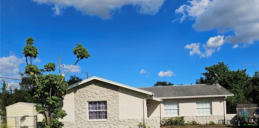 Villa ou maison à Seminole, Floride 3 chambres, 125.05 m2 № 2433667