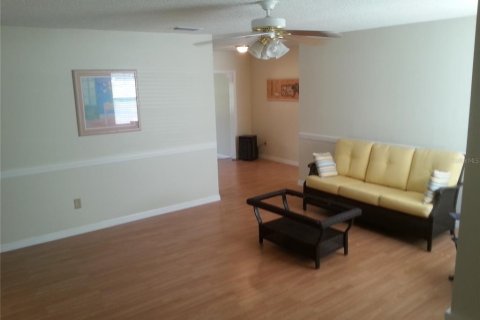 Villa ou maison à louer à Seminole, Floride: 3 chambres, 125.05 m2 № 2433667 - photo 10