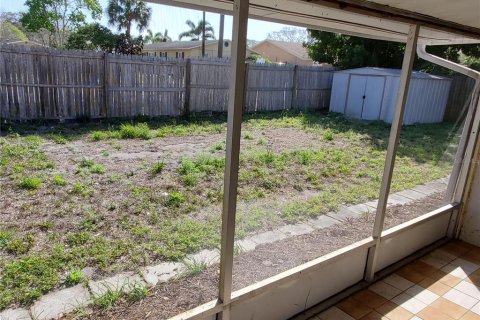 Villa ou maison à louer à Seminole, Floride: 3 chambres, 125.05 m2 № 2433667 - photo 2