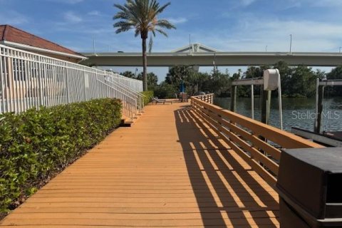 Condominio en venta en Tampa, Florida, 1 dormitorio, 72.46 m2 № 2227142 - foto 20