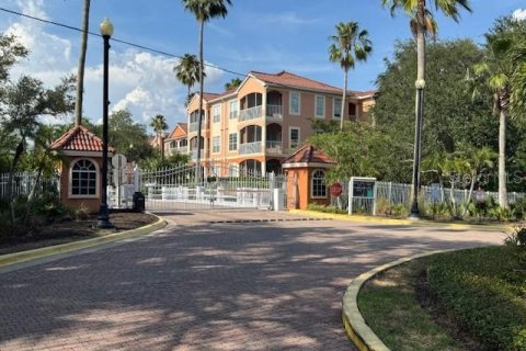 Condominio en Tampa, Florida, 1 dormitorio  № 2227142