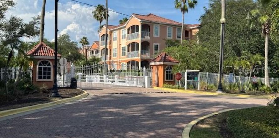 Condominio en Tampa, Florida, 1 dormitorio № 2227142