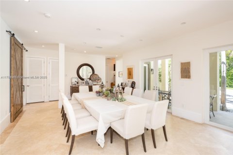 Casa en venta en Key Biscayne, Florida, 6 dormitorios, 541.25 m2 № 1699128 - foto 9