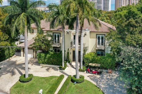 Casa en venta en Key Biscayne, Florida, 6 dormitorios, 541.25 m2 № 1699128 - foto 2