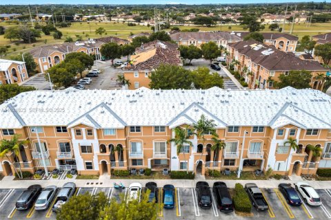 Villa ou maison à Hialeah, Floride 2 chambres, 104.98 m2 № 1983075