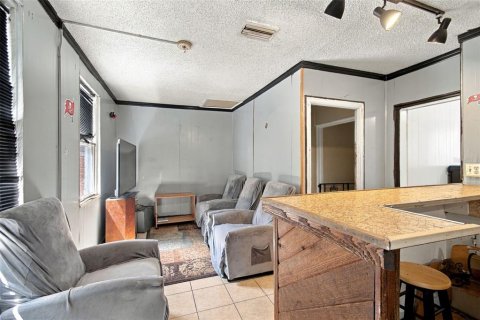 Commercial property in Tampa, Florida 8 bedrooms, 491.27 sq.m. № 2383710 - photo 26