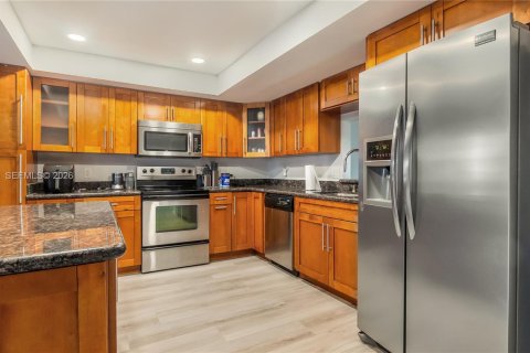 Touwnhouse à louer à Sunrise, Floride: 3 chambres, 157.93 m2 № 2000038 - photo 8