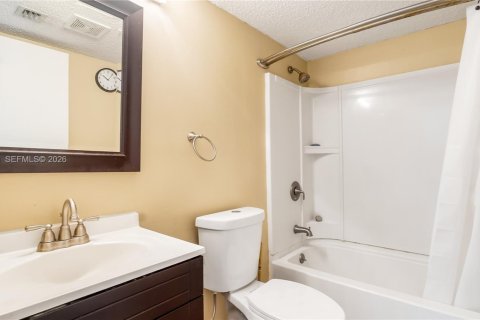 Touwnhouse à louer à Sunrise, Floride: 3 chambres, 157.93 m2 № 2000038 - photo 25