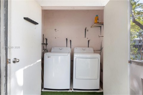 Touwnhouse à louer à Sunrise, Floride: 3 chambres, 157.93 m2 № 2000038 - photo 17