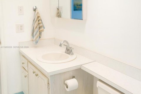 Купить кондоминиум в Халландейл-Бич, Флорида 2 спальни, 101.45м2, № 2026363 - фото 20