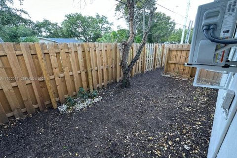 Снять в аренду квартиру в Форт-Лодердейл, Флорида 1 спальня, 52.03м2, № 1991543 - фото 8