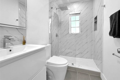 Снять в аренду квартиру в Форт-Лодердейл, Флорида 1 спальня, 52.03м2, № 1991543 - фото 6