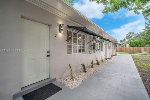 Снять в аренду квартиру в Форт-Лодердейл, Флорида 1 спальня, 52.03м2, № 1991543 - фото 10