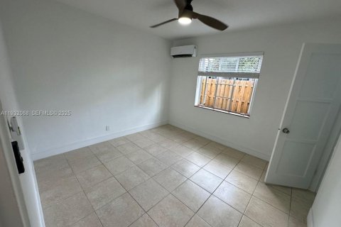 Снять в аренду квартиру в Форт-Лодердейл, Флорида 1 спальня, 52.03м2, № 1991543 - фото 5