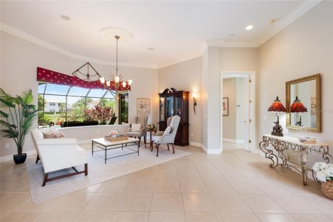 House in Lakewood Ranch, Florida 4 bedrooms, 278.71 sq.m. № 2421960 - photo 9