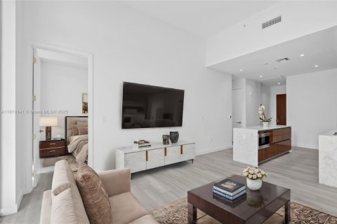 Condominio en venta en Miami, Florida, 2 dormitorios, 94.39 m2 № 1752796 - foto 1