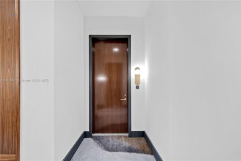 Condominio en venta en Miami, Florida, 2 dormitorios, 94.39 m2 № 1752796 - foto 21