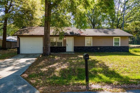 Casa en venta en Ocala, Florida, 3 dormitorios, 95.22 m2 № 1608897 - foto 1