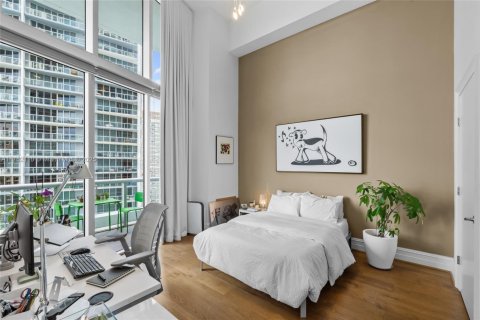 Condo in Miami, Florida, 2 bedrooms  № 1865262 - photo 15