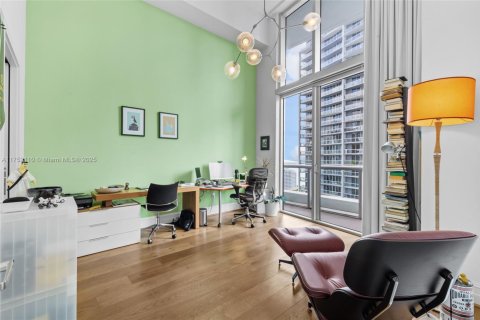 Condo in Miami, Florida, 2 bedrooms  № 1865262 - photo 27
