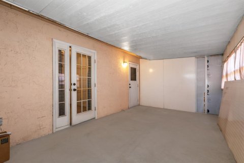 Купить кондоминиум в Таварес, Флорида 7 комнат, 105.91м2, № 1865979 - фото 12