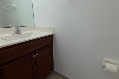 Townhouse in West Palm Beach, Florida 3 bedrooms, 139.26 sq.m. № 2184184 - photo 13