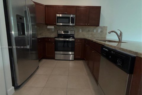 Townhouse in West Palm Beach, Florida 3 bedrooms, 139.26 sq.m. № 2184184 - photo 16