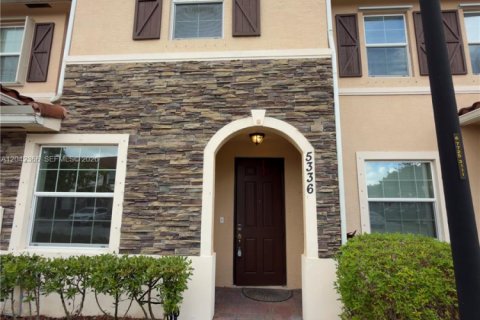 Townhouse in West Palm Beach, Florida 3 bedrooms, 139.26 sq.m. № 2184184