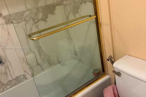 Copropriété à vendre à Fort Lauderdale, Floride: 2 chambres, 139.35 m2 № 1999416 - photo 8
