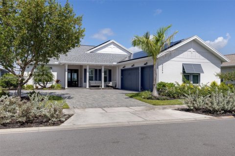 House in Punta Gorda, Florida 3 bedrooms, 254.37 sq.m. № 1941396 - photo 1