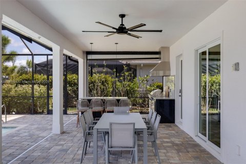 House in Punta Gorda, Florida 3 bedrooms, 254.37 sq.m. № 1941396 - photo 29