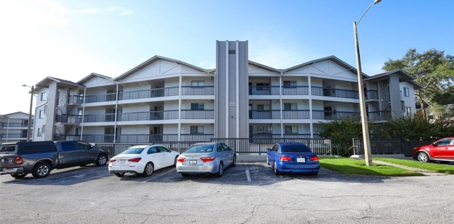 Condo in Altamonte Springs, Florida, 2 bedrooms  № 2376816