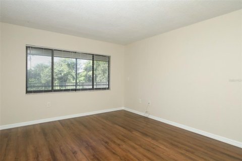 Condo in Altamonte Springs, Florida, 2 bedrooms  № 2376816 - photo 14