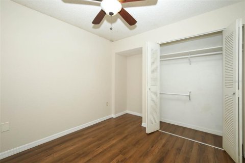 Condo in Altamonte Springs, Florida, 2 bedrooms  № 2376816 - photo 18