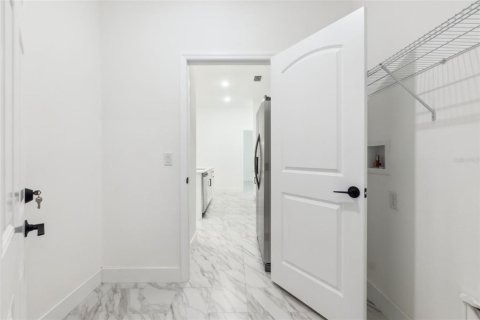 Casa en alquiler en Placida, Florida, 4 dormitorios, 156.17 m2 № 1782488 - foto 16