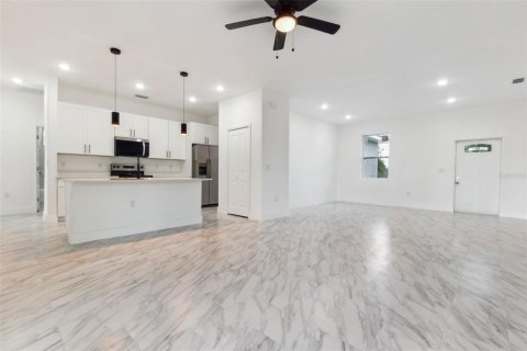 Casa en alquiler en Placida, Florida, 4 dormitorios, 156.17 m2 № 1782488 - foto 5