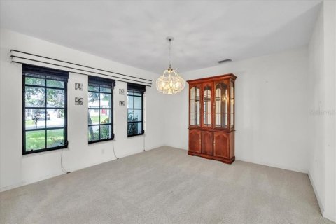 House in Punta Gorda, Florida 3 bedrooms, 196.67 sq.m. № 1902384 - photo 7