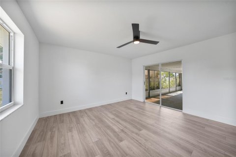 Casa en venta en Port Charlotte, Florida, 2 dormitorios, 118.73 m2 № 1757767 - foto 15