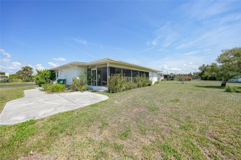 Casa en venta en Port Charlotte, Florida, 2 dormitorios, 118.73 m2 № 1757767 - foto 28