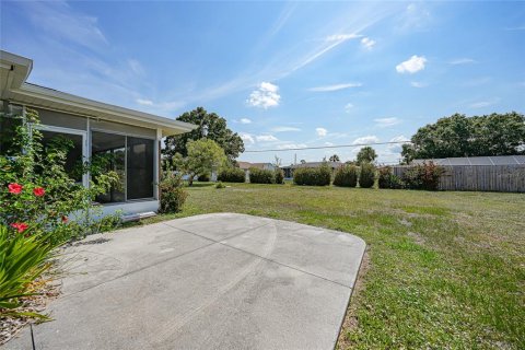 Casa en venta en Port Charlotte, Florida, 2 dormitorios, 118.73 m2 № 1757767 - foto 27