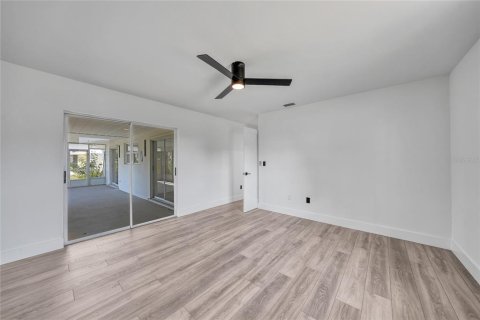 Casa en venta en Port Charlotte, Florida, 2 dormitorios, 118.73 m2 № 1757767 - foto 14
