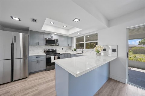 Casa en venta en Port Charlotte, Florida, 2 dormitorios, 118.73 m2 № 1757767 - foto 10