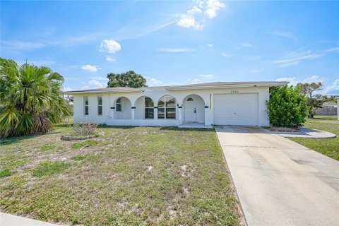 Casa en venta en Port Charlotte, Florida, 2 dormitorios, 118.73 m2 № 1757767 - foto 1