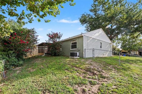 House in Valrico, Florida 3 bedrooms, 127.83 sq.m. № 2217342 - photo 17