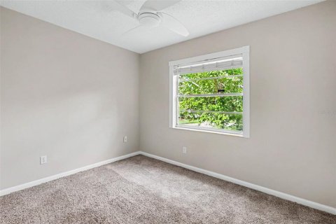 House in Valrico, Florida 3 bedrooms, 127.83 sq.m. № 2217342 - photo 12