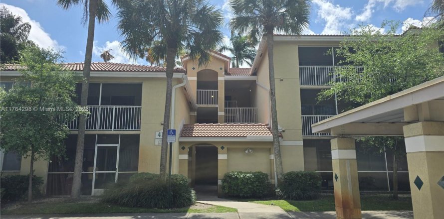 Condominio en Hollywood, Florida, 2 dormitorios  № 1860699