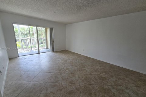 Condominio en venta en Hollywood, Florida, 2 dormitorios, 80.55 m2 № 1860699 - foto 4