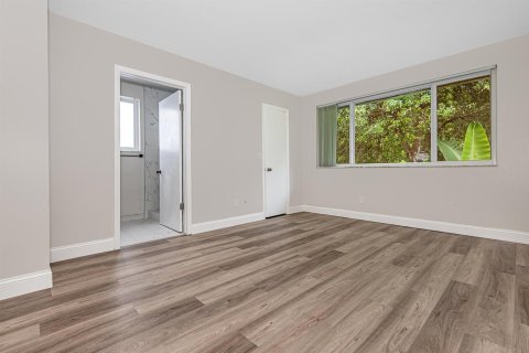Propiedad comercial en venta en Coral Springs, Florida, 355.91 m2 № 2147073 - foto 6